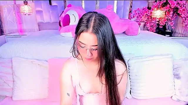 Snapshot of Naomistart chatting on 07-22-26, 05:32 Naomistart online show from 07-22-26, 05:32