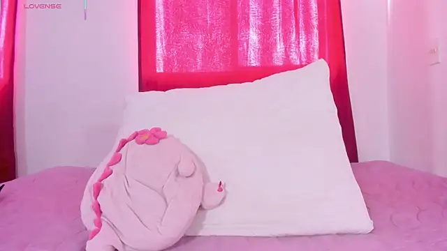 juanaaa 240 online show from 04-23-26, 12:29