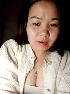 Snapshot of One-two22 chatting on 11-28-25, 01:14 One-two22 online show from 11-28-25, 01:14