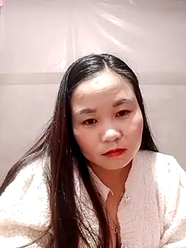 Snapshot of One-two22 chatting on 12-05-25, 12:25 One-two22 online show from 12-05-25, 12:25