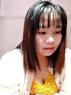 Snapshot of One-two22 chatting on 12-15-25, 10:30 One-two22 online show from 12-15-25, 10:30