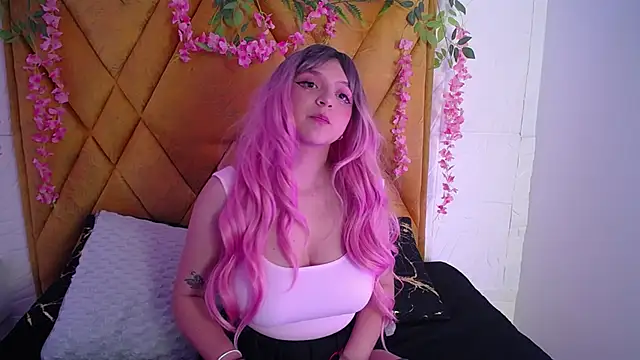 Snapshot of CandySwan chatting on 11-30-25, 01:53 CandySwan online show from 11-30-25, 01:53