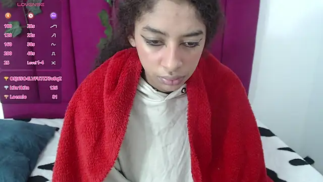 Snapshot of Tinyy_Star chatting on 12-02-25, 04:18 Tinyy Star online show from 12-02-25, 04:18