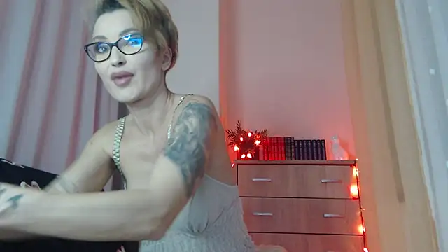 JADAPink    online show from 04-08-26, 08:09