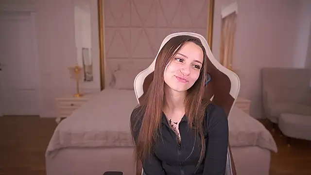 TinyNatalie online show from 02-12-26, 08:09