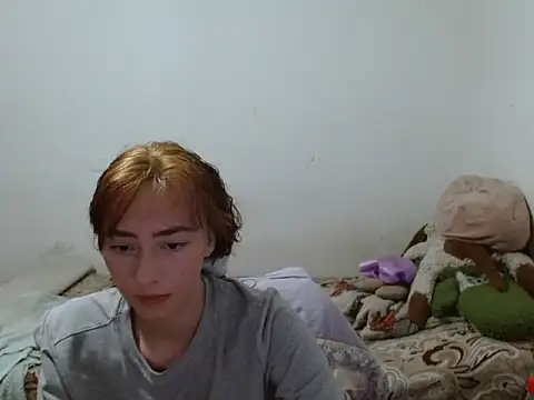 Snapshot of candystream chatting on 12-19-25, 05:03 candystream online show from 12-19-25, 05:03