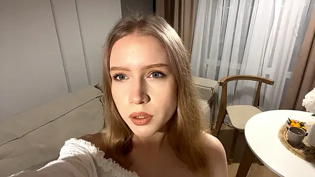 Snapshot of Alice_meow15 chatting on 11-23-25, 03:34 Alice meow15 online show from 11-23-25, 03:34