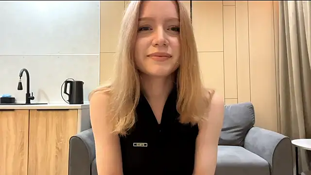 Snapshot of Alice_meow15 chatting on 11-26-25, 08:32 Alice meow15 online show from 11-26-25, 08:32