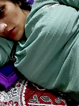 Snapshot of Hot_hania chatting on 11-27-25, 04:42 Hot hania online show from 11-27-25, 04:42