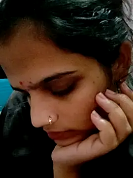 Snapshot of Hot_hania chatting on 12-16-25, 04:45 Hot hania online show from 12-16-25, 04:45