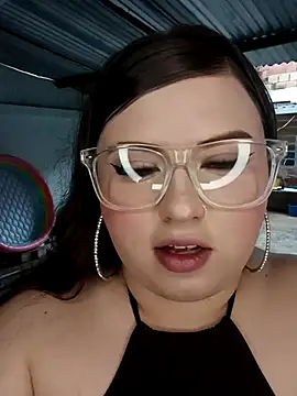 Snapshot of Kitty_Bms_ chatting on 11-30-25, 07:40 Kitty Bms online show from 11-30-25, 07:40