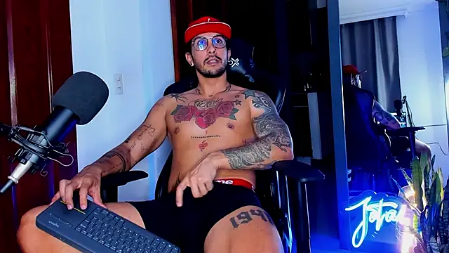 Snapshot of JotaCeliz chatting on 11-26-25, 11:28 JotaCeliz online show from 11-26-25, 11:28