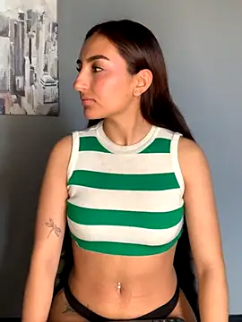 Snapshot of ZoeJohnson_Pink chatting on 11-24-25, 03:01 ZoeJohnson Pink online show from 11-24-25, 03:01