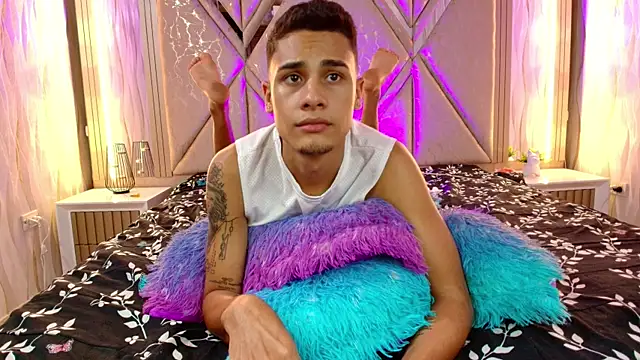 The big twink x online show from 12-16-25, 08:47