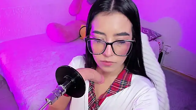 IbbieeBennett 1 online show from 02-17-26, 03:47