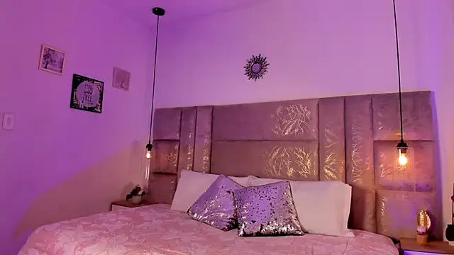 Snapshot of Ambar85 chatting on 01-14-26, 03:12 Ambar85 online show from 01-14-26, 03:12