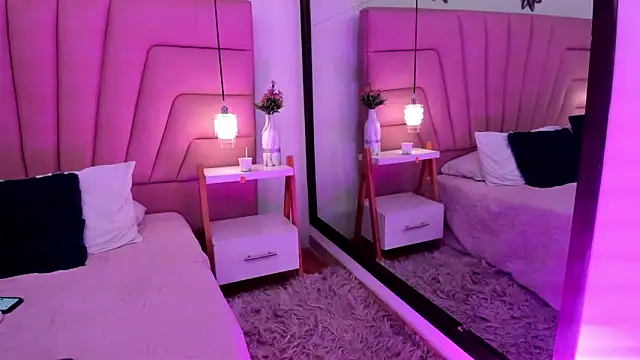 Snapshot of Ambar85 chatting on 02-28-26, 11:22 Ambar85 online show from 02-28-26, 11:22