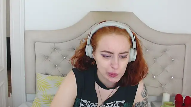 Snapshot of RubyBigBoobs chatting on 11-26-25, 04:52 RubyBigBoobs online show from 11-26-25, 04:52