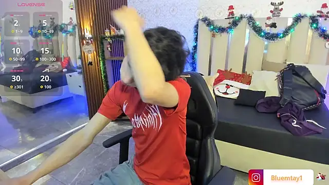 kaelwolf tay online show from 12-16-25, 07:30