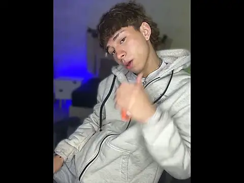 kaelwolf tay online show from 04-28-26, 12:21