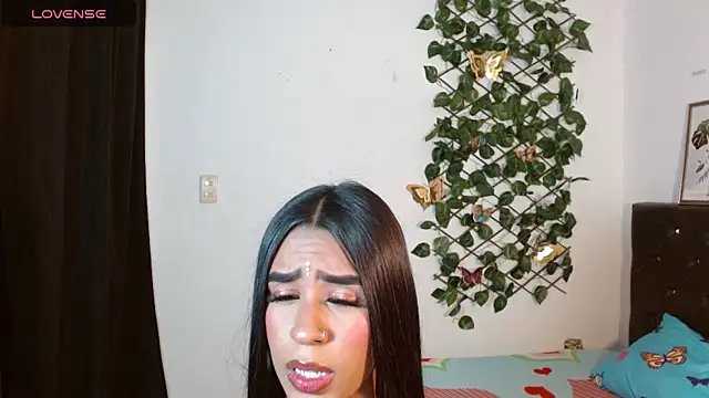 Ameliejoness  online show from 12-03-25, 08:18