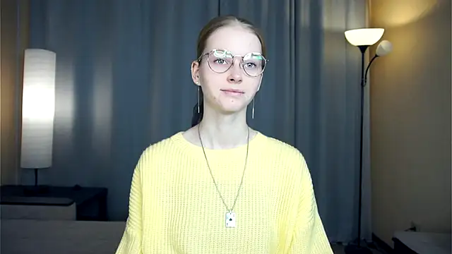 Snapshot of ToyaPletz chatting on 12-03-25, 05:00 ToyaPletz online show from 12-03-25, 05:00