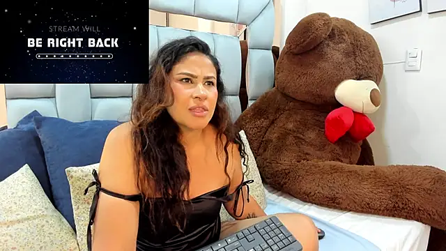 Snapshot of lissaharris chatting on 12-02-25, 01:44 lissaharris online show from 12-02-25, 01:44