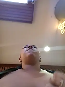 Snapshot of Ory-Bosh chatting on 12-18-25, 01:33 Ory-Bosh online show from 12-18-25, 01:33