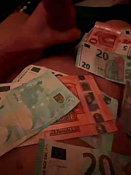 Snapshot of klkmam chatting on 11-26-25, 08:10 klkmam online show from 11-26-25, 08:10