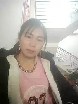 Snapshot of meganmeo chatting on 11-23-25, 02:55 meganmeo online show from 11-23-25, 02:55