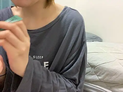 Snapshot of Omame_no_Yuwaku chatting on 07-24-26, 10:57 Omame no Yuwaku online show from 07-24-26, 10:57