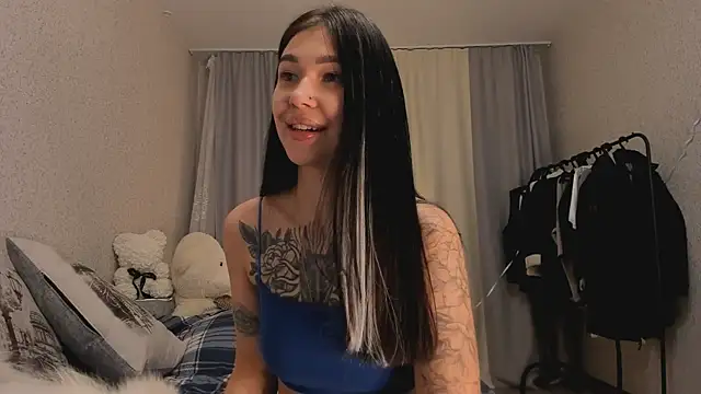 SakuraVibe online show from 11-28-25, 03:47