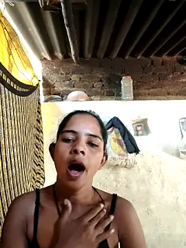 Snapshot of Babita_Gori chatting on 06-07-26, 04:27 Babita Gori online show from 06-07-26, 04:27