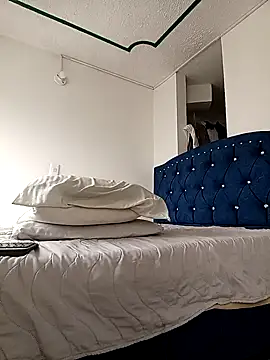 man black hot24 online show from 04-07-26, 12:05