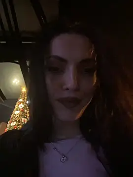 Snapshot of Scarlette_Star_ chatting on 12-13-25, 07:53 Scarlette Star online show from 12-13-25, 07:53