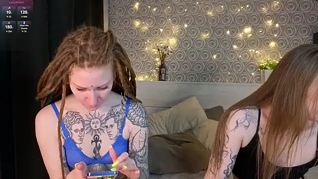 Snapshot of BobbieNibbe chatting on 02-23-26, 01:14 BobbieNibbe online show from 02-23-26, 01:14