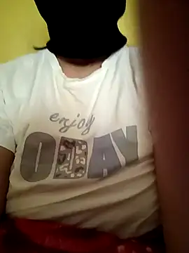 Snapshot of Era_90 chatting on 12-05-25, 02:25 Era 90 online show from 12-05-25, 02:25