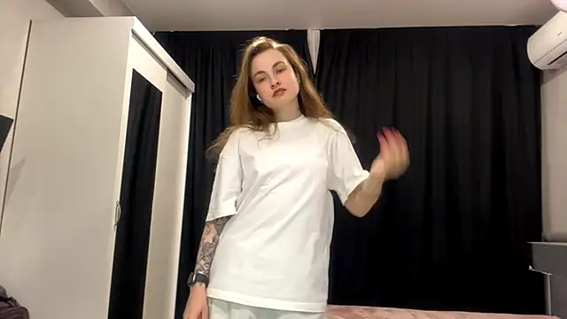 PrettyGhost online show from 12-01-25, 02:11