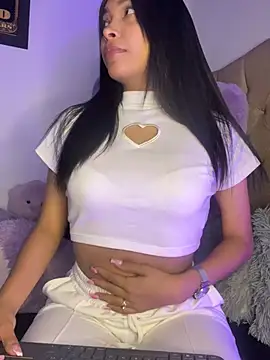 KarolRojas 22 online show from 02-05-26, 03:55