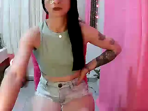 MissDominicc online show from 12-14-25, 01:22