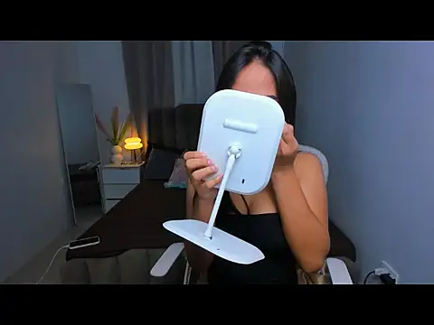 Laureen BrownXxx online show from 07-14-26, 12:00