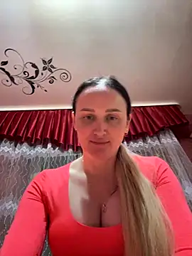 Snapshot of TomilaSi chatting on 12-01-25, 09:31 TomilaSi online show from 12-01-25, 09:31