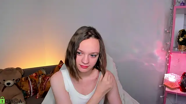 Olivia Riesz online show from 12-20-25, 01:12