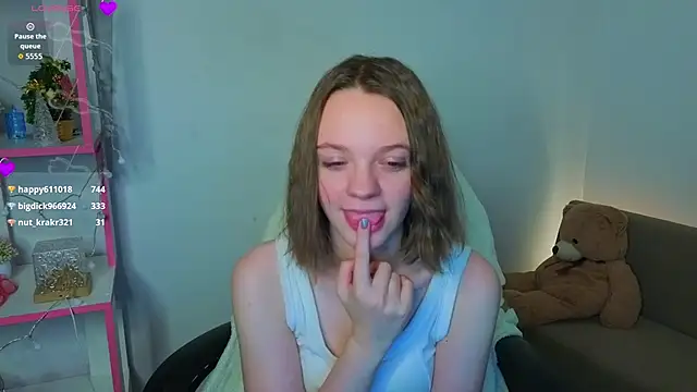 Olivia Riesz online show from 02-03-26, 06:22