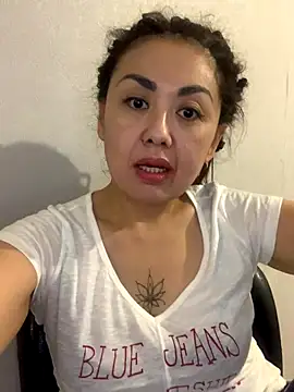 Tomiris87 online show from 12-16-25, 02:55