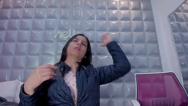 sol-angel online show from 12-19-25, 03:08