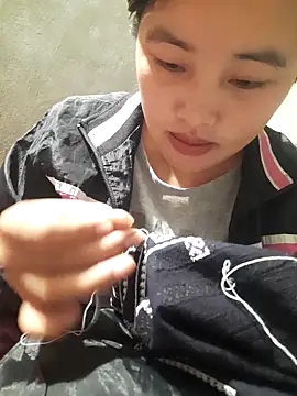 Snapshot of mai-mai-97 chatting on 11-27-25, 06:10 mai-mai-97 online show from 11-27-25, 06:10