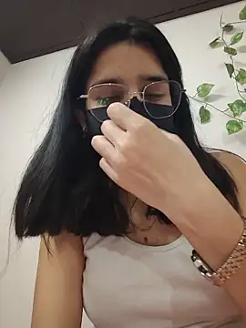 Sexolinaa online show from 05-24-26, 05:40