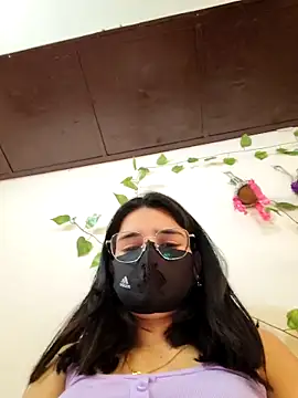 Sexolinaa online show from 05-25-26, 05:57