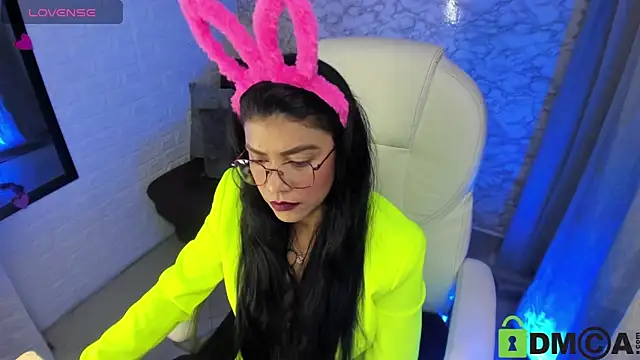 Snapshot of aisha_cambell chatting on 12-02-25, 09:54 aisha cambell online show from 12-02-25, 09:54